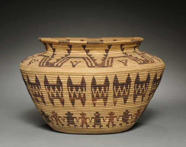 Coiled jar-shaped basket, Timbisha (Panamint) Shoshone weaver, about 1900–1910